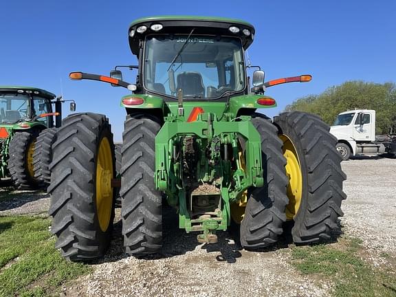 Image of John Deere 8360R equipment image 4