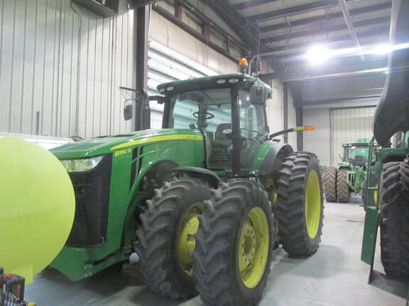 Image of John Deere 8360R equipment image 1