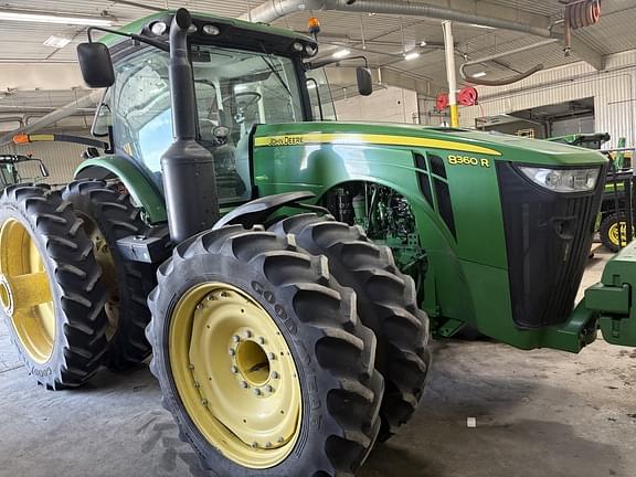Image of John Deere 8360R Primary image