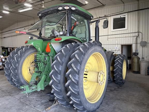 Image of John Deere 8360R equipment image 2