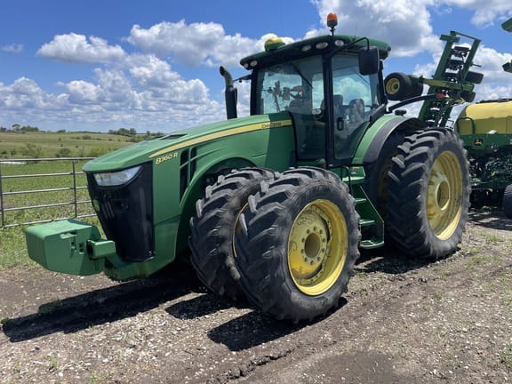 2012 John Deere 8360R Equipment Image0