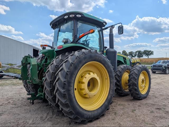 Image of John Deere 8360R equipment image 4