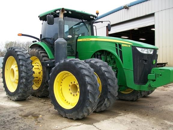 Image of John Deere 8360R equipment image 1