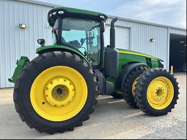 Image of John Deere 8360R equipment image 3