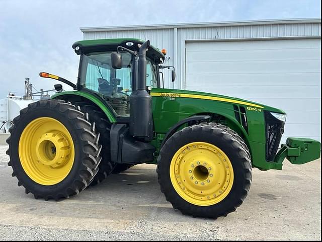 Image of John Deere 8360R equipment image 1
