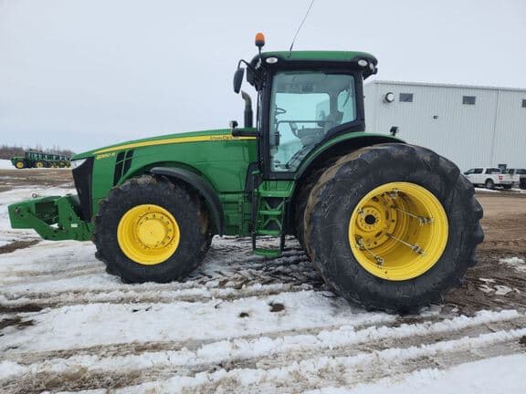 Image of John Deere 8360R equipment image 1