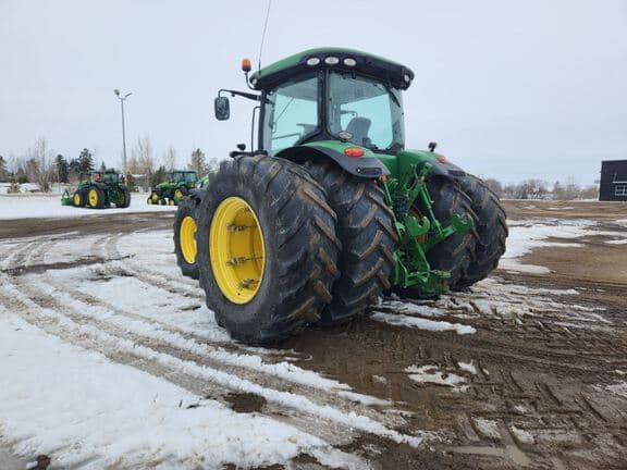 Image of John Deere 8360R equipment image 2