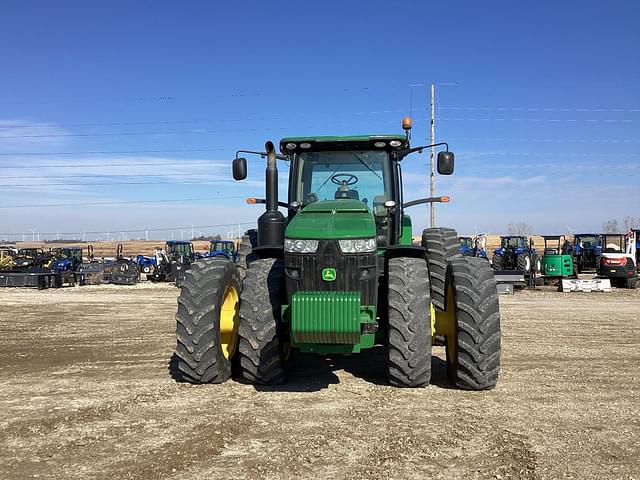 Image of John Deere 8360R equipment image 4