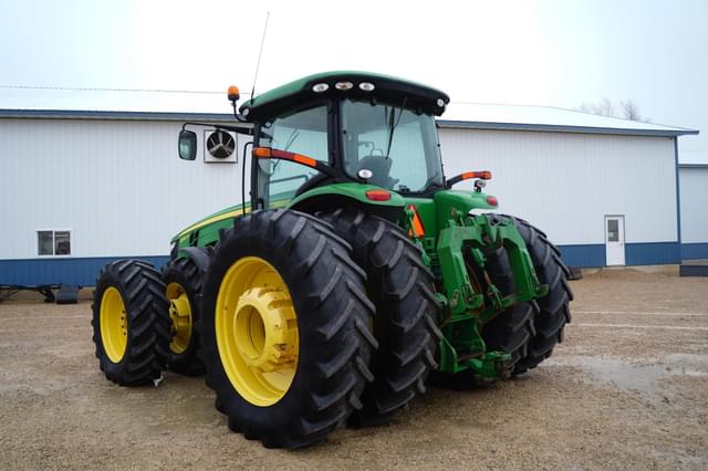 Image of John Deere 8360R equipment image 3