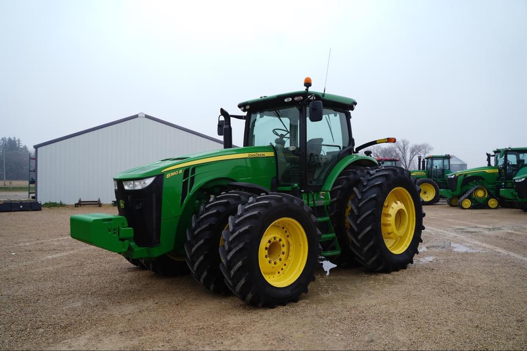 Image of John Deere 8360R Primary image