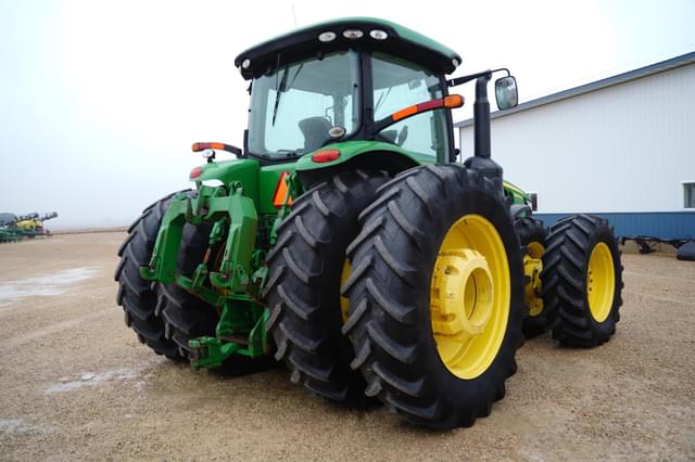 Image of John Deere 8360R equipment image 2