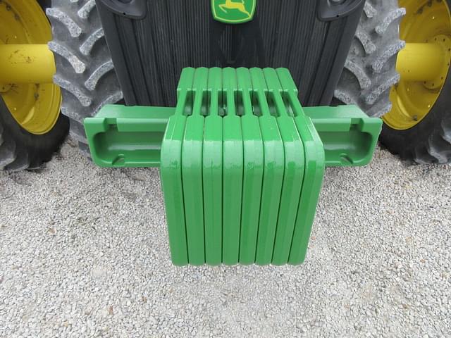 Image of John Deere 8360R equipment image 4