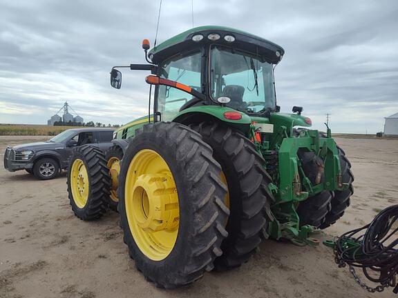 Image of John Deere 8360R equipment image 3