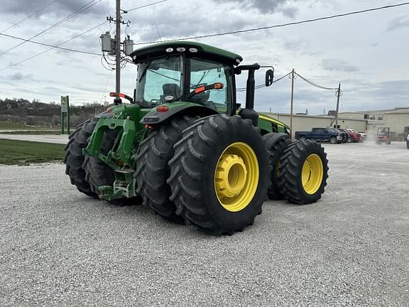 Image of John Deere 8360R equipment image 3