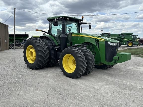 Image of John Deere 8360R equipment image 1