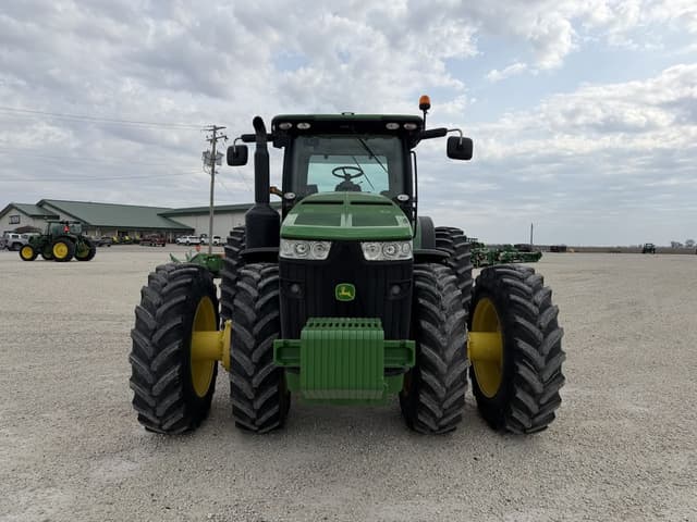 Image of John Deere 8360R equipment image 1