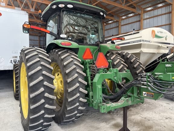 Image of John Deere 8360R equipment image 2