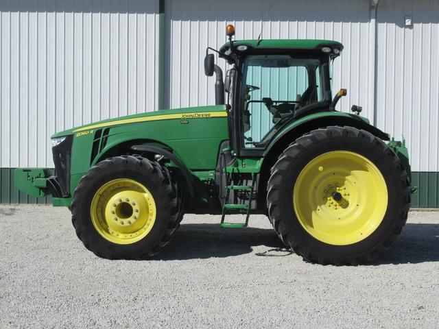 Image of John Deere 8360R equipment image 4
