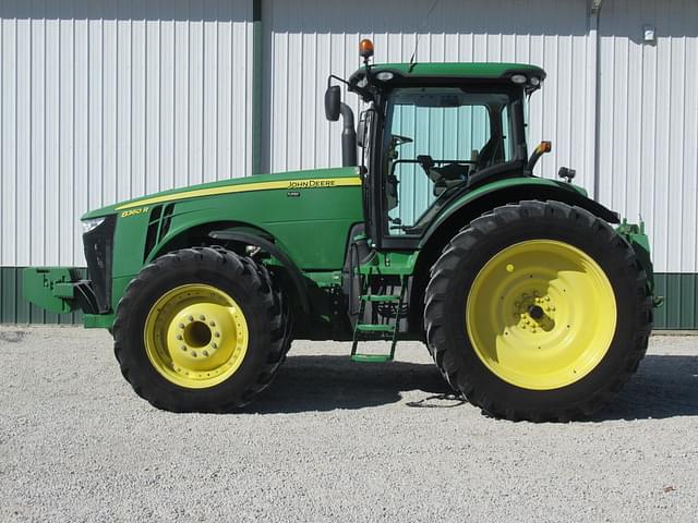 Image of John Deere 8360R equipment image 4