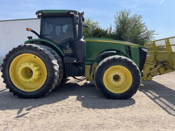 Image of John Deere 8360R equipment image 1