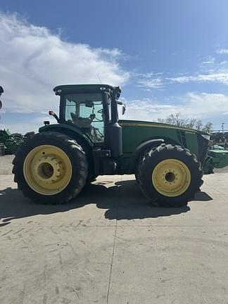 Image of John Deere 8360R Image 0