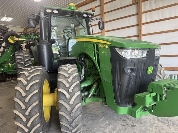 Image of John Deere 8360R equipment image 2