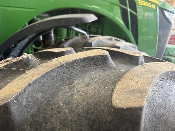 Image of John Deere 8360R equipment image 3