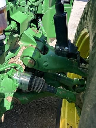 Image of John Deere 8360R equipment image 4