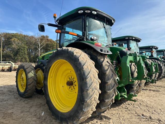 Image of John Deere 8360R equipment image 3