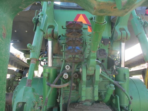 Image of John Deere 8360RT equipment image 4