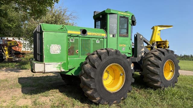 Image of John Deere 843K equipment image 4