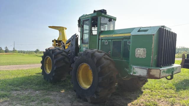 Image of John Deere 843K equipment image 2