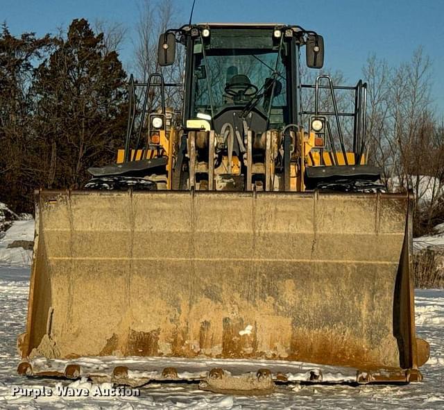 Image of John Deere 844K-II equipment image 1