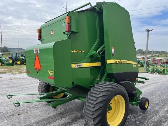 Image of John Deere 854 equipment image 4