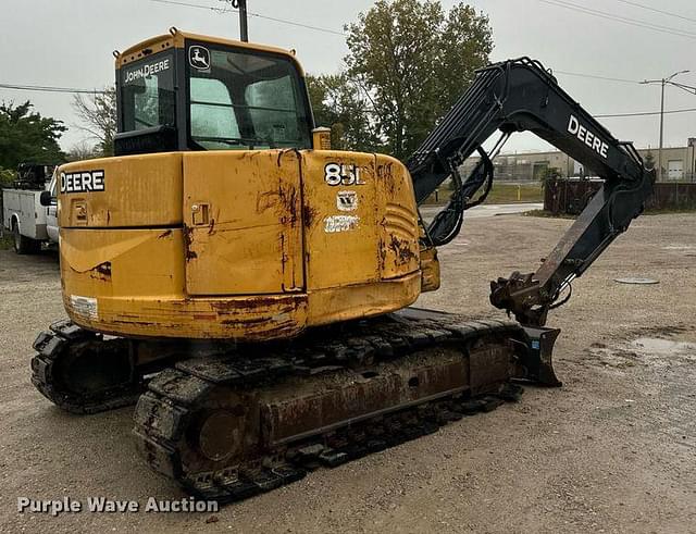 Image of John Deere 85D equipment image 4