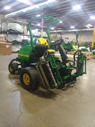Image of John Deere 8700 Primary image