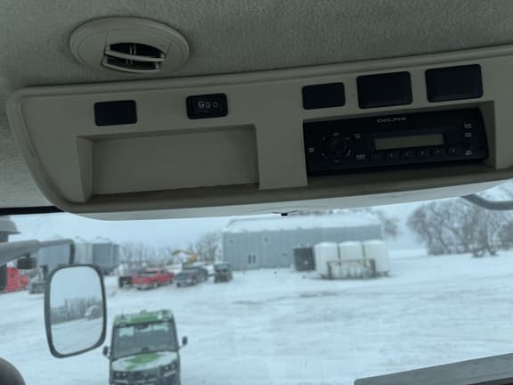 Image of John Deere 9360R equipment image 4