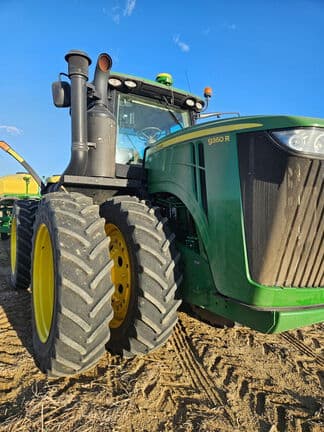 Image of John Deere 9360R equipment image 2