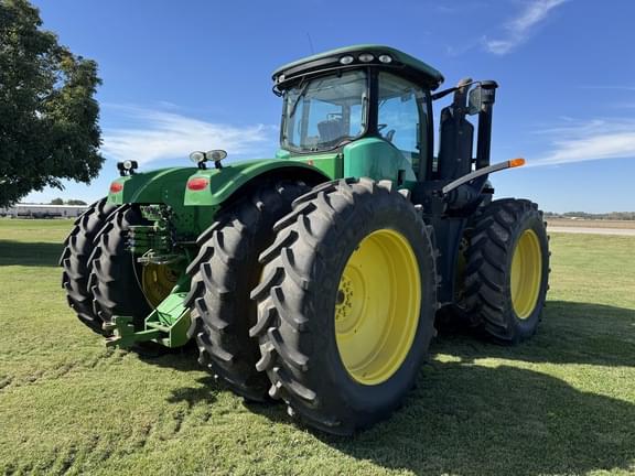 Image of John Deere 9410R equipment image 4