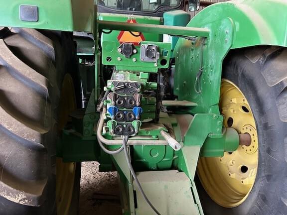 Image of John Deere 9410R equipment image 2