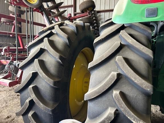 Image of John Deere 9410R equipment image 3