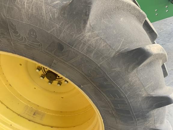 Image of John Deere 9410R equipment image 3
