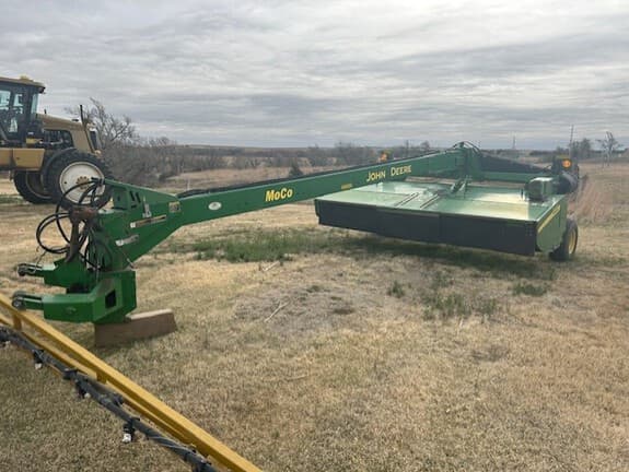 Image of John Deere 946 equipment image 1