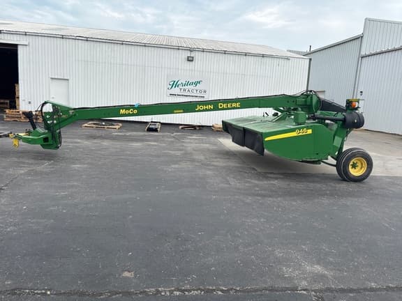 Image of John Deere 946 equipment image 1