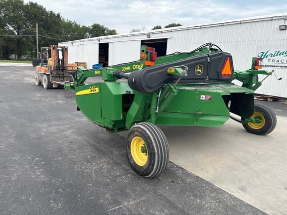 Image of John Deere 946 equipment image 2
