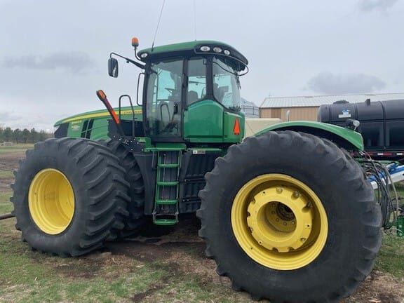 2012 John Deere 9460R Equipment Image0
