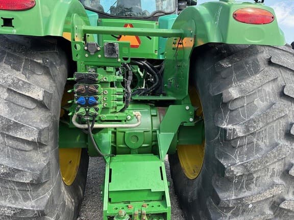 Image of John Deere 9460R equipment image 4