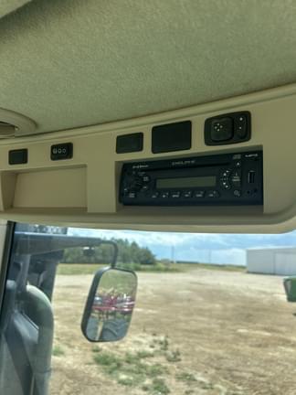 Image of John Deere 9460R equipment image 4
