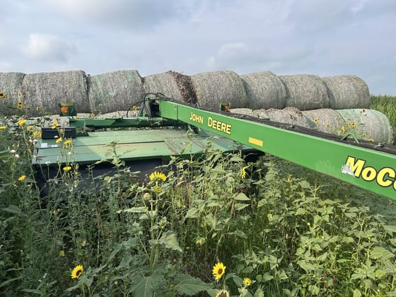 2012 John Deere 956 Equipment Image0