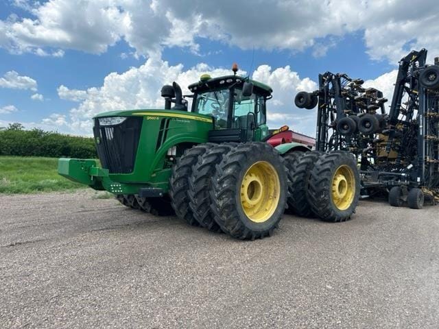 2012 John Deere 9560R Equipment Image0